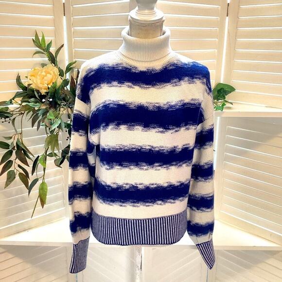 HAPPY SHEEP BLUE/WHITE NWT SWEATER SIZE XS (OVERSIZED) 20 INCH PIT TO PIT 1218 - Picture 1 of 7
